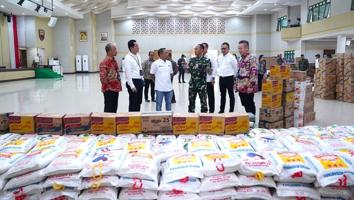 BRI Salurkan Bantuan untuk Warga Terdampak Bencana di Sumut-Sumbar