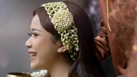 Senyum semringah Brisia Jodie, sang calon pengantin wanita. Foto: Instagram @brisiajodie96 Fotografer: @thepotomoto