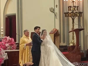 Selamat, Brisia Jodie-Jonathan Alden Menikah!