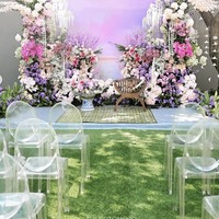 Dekorasi di acara siraman Jodie tampak hidup dengan bunga-bunga berwarna pastel yang cerah. Didominasi warna ungu dan putih, dekorasinya itu tampak simpel namun tetap elegan. Foto: Instagram/@brisiajodie96