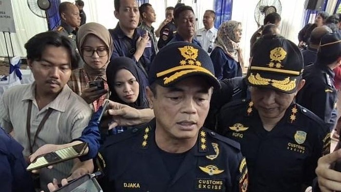 Purbaya Lontarkan Ancaman Pembekuan, Bos Bea Cukai Buka Suara