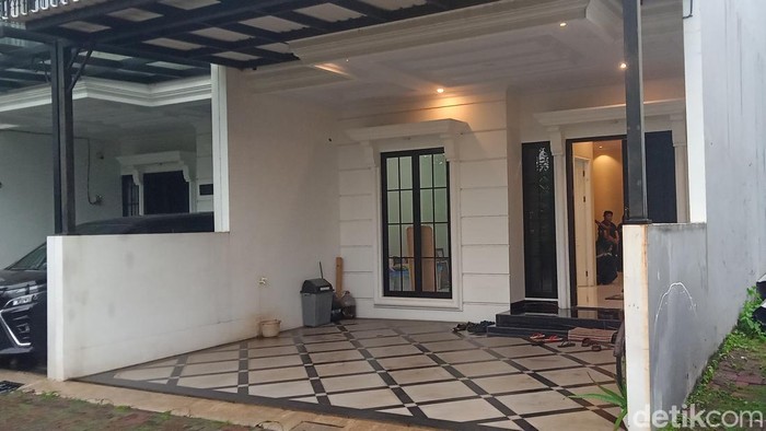 Rumah duka Epy Kusnandar