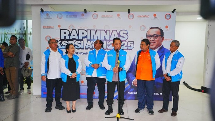 Jadi Ketua Dewan Penasihat KSPSI, Kapolri Komitmen Perjuangkan Hak-hak Buruh