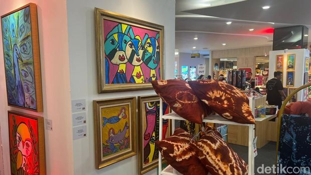 Karya seni anak penyandang disabilitas dipamerikan. (Adhfar/detikcom) Karya seni anak penyandang disabilitas dipamerikan. (Adhfar/detikcom)