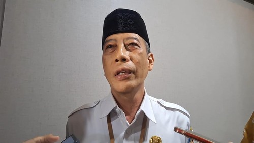 Kepala Dinas Ketahanan Pangan (DKP) Mataram, Sudirman, saat diwawancarai di Mataram, Rabu (3/12/2025). (Foto: Nathe Citra/detikBali)