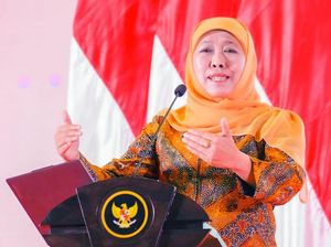 Khofifah Imbau Jatim Gantikan Pesta Kembang Api dengan Doa Bersama