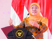 Khofifah Imbau Jatim Gantikan Pesta Kembang Api dengan Doa Bersama
