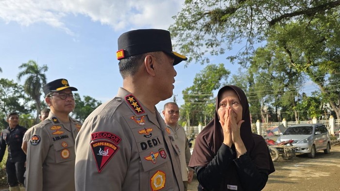 Momen Kunjungan Wakapolri Buat Haru Istri Bupati Aceh Tamiang