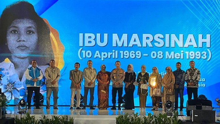 KSPSI Beri Penghargaan Pahlawan Pekerja kepada Marsinah