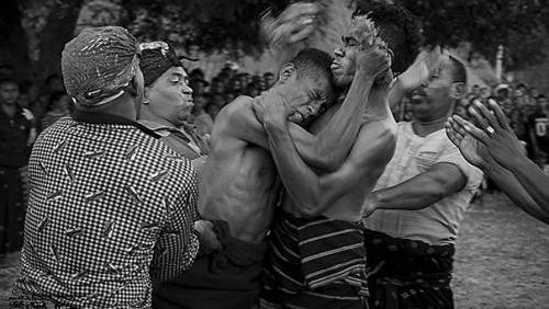 Mbela, tinju tradisional dari Ngada, NTT. (Dok portal.ngadakab.go.id)