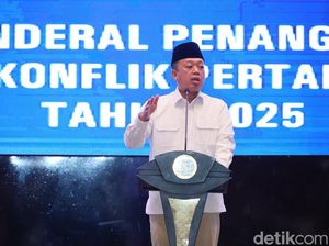 Nusron Tegas Tolak Ajakan Patungan Beli Hutan Imbas Banjir Sumatera