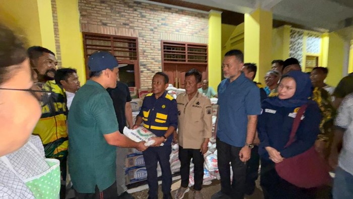 Kunjungi Tapteng, Menteri ESDM: Beli BBM di SPBU Tanpa Barcode di Aceh-Sumbar