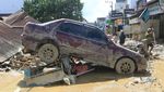 Mobil hingga Truk Tangki Terseret Banjir, Aceh Tamiang Porak-Poranda