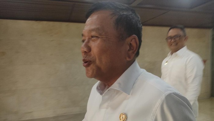 Dasco Pimpin Rapat Komisi I DPR Bareng Kabin, Kabais, hingga Kabaintelkam