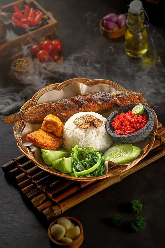 Nasi Tempong di Jakarta.