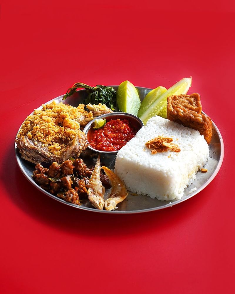 Nasi Tempong di Jakarta.