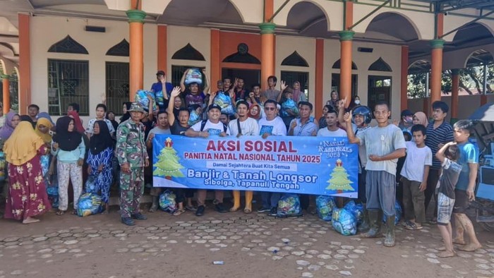 Panitia Natal Nasional 2025 Salurkan Ribuan Paket Bantuan ke Tapteng-Sibolga