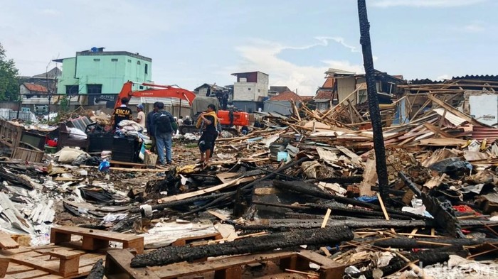 Akses Jalan Pasirkoja Kembali Dibuka Pascabentrokan di Sukahaji