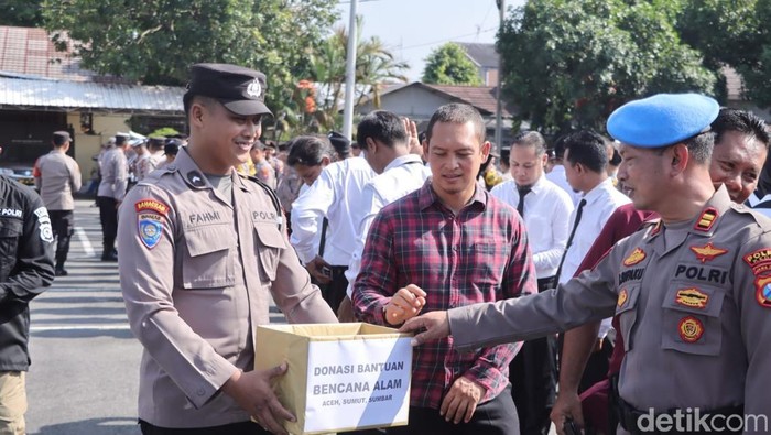 Polres Kediri Galang Donasi untuk Korban Bencana Aceh-Sumatera