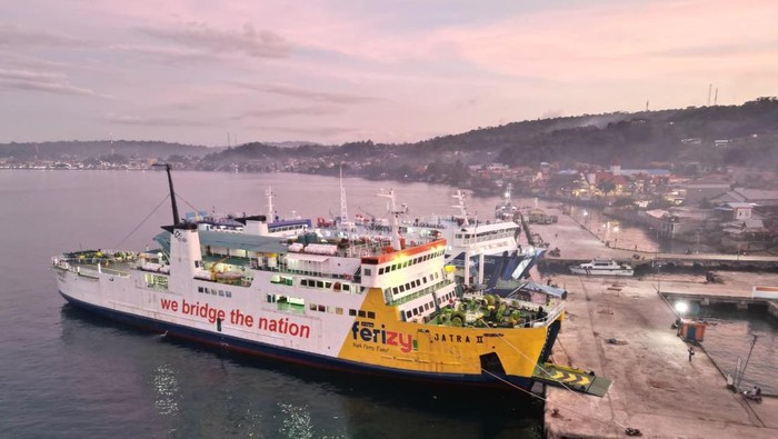 ASDP Kerahkan Kapal buat Mobilisasi Bantuan Logistik Korban Banjir Sumatera