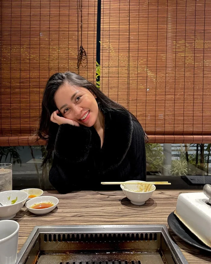 Rachel Vennya Hobi Cicip Makanan Viral, 9 Potretnya Bikin Ngiler!