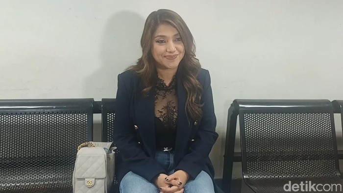 Cerita Sarah Azhari Pernah Direkam Diam-diam Saat Ganti Baju di Toilet
