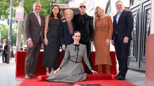 Sarah sendiri merupakan seorang aktris asal Amerika Serikat yang sudah lebih dari 20 tahun berkarir di industri hiburan. Ia dikenal lewat sederet peran ikonik dalam karya Ryan Murphy dan film-film bernilai sejarah. Foto: REUTERS/Mario Anzuoni