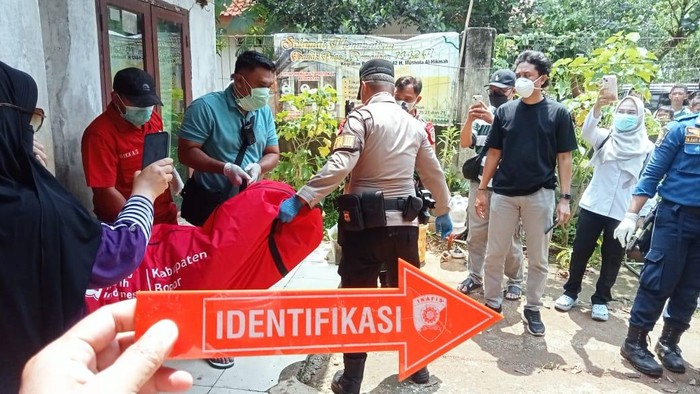 Geger Warga Parung Bogor Temukan Mayat Pria Kondisi Busuk di Dalam Rumah