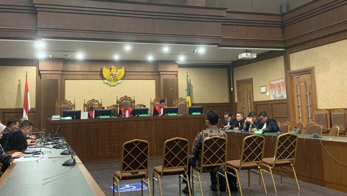 Terima Suap Rp 14,7 M, Eks Ketua PN Jaksel Divonis 12,5 Tahun Penjara