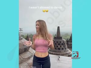 Perempuan Berambut Pirang yang Joget di Candi Borobudur Akhirnya Minta Maaf