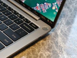 Tecno Megabook S14, Laptop Rp 13 Jutaan Layar OLED Berat 800 Gram