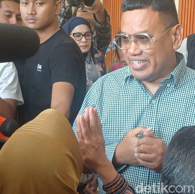 Uya Kuya Bingung Disebut Punya 750 Dapur MBG: Mereka Mau Apa Lagi dari Saya?