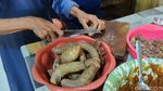 Kuliner Unik dari Pekalongan, Ini Soto Kontol Berisi Kelamin Sapi Jantan!