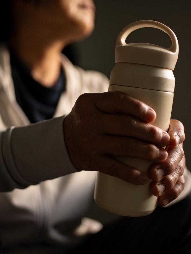 Tumbler Estetik Penangkal Dehidrasi