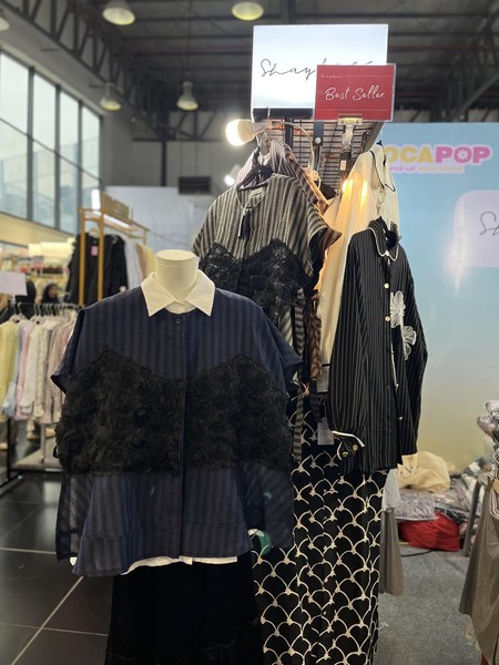 Locapop: Bazar Outfit Gen Z di AEON Mall Tanjung Barat, Diskon Sampai 70%