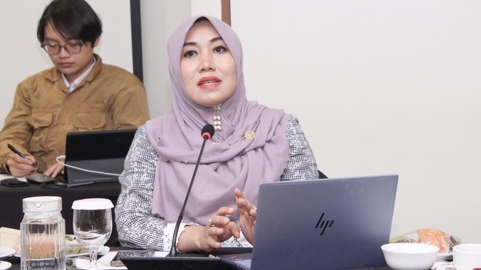 Pemanasan Global Kian Nyata, Senator Lia Istifhama Serukan Investasi Hijau