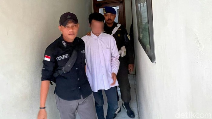 Ayah Pemerkosa Anak Kandung di Mojokerto Divonis 4 Tahun Lebih Ringan