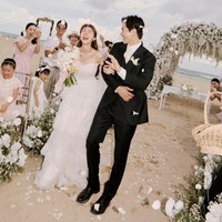 Raut bahagia terpancar dari wajah On Joo Wan dan Bang Minah, yang mantap untuk menikah setelah empat tahun berpacaran. Foto: dok. Instagram @bbang_93