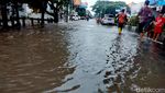 Sejumlah Ruas Jalan di Kota Malang Tergenang Banjir