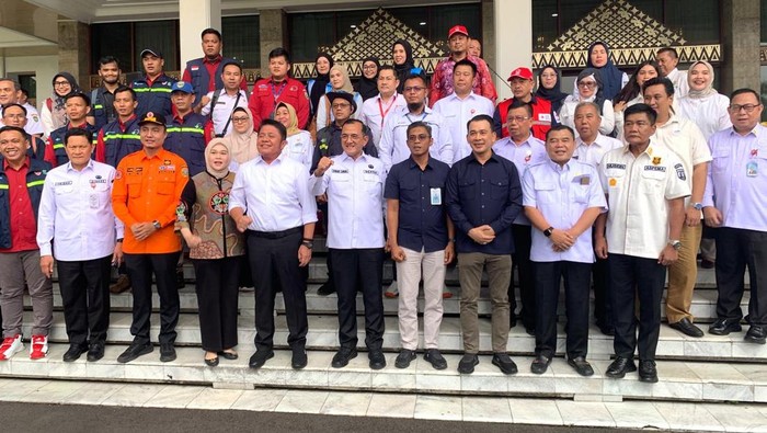 Sinergi Bank Sumsel Babel dan Pemprov Bantu Korban Banjir di Sumatera