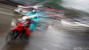 BMKG Peringatkan Potensi Bibit Siklon di Akhir Tahun, DKI Masuk Daftar Waspada