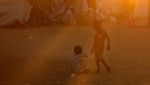 Cahaya Senja Menyapa Pengungsi Sudan di Perbatasan Chad