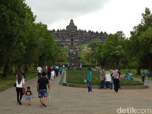 Viral Cewek Pirang Joget di Atas Candi Borobudur, Biksu Buddha Mengecam