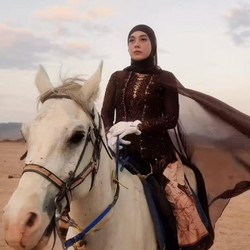 Penjelasan Celine Evangelista Tanpa Hijab Lagi di Film Terbaru