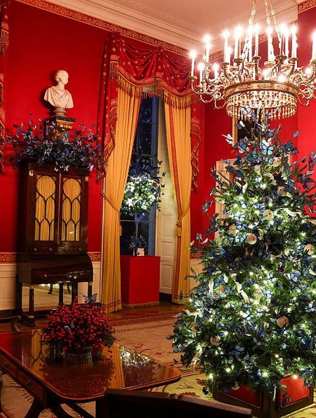 Sambut Natal, Gedung Putih Bersolek dengan Dekorasi Bertema Patriotisme