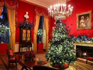 Sambut Natal, Gedung Putih Bersolek dengan Dekorasi Bertema Patriotisme