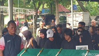 Anak Merasa Dapat Warisan Akting, Ungkap Impian Belum Terwujud Epy Kusnandar