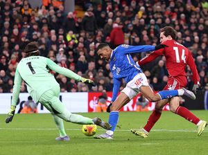 Sunderland Mestinya Menang di Kandang Liverpool