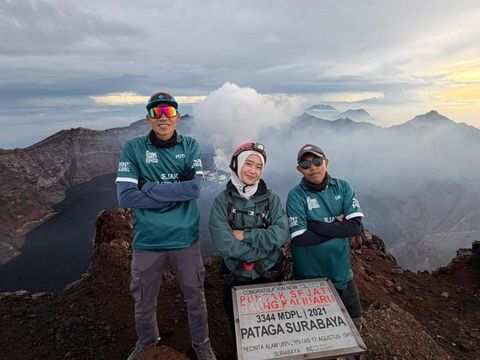 Foto dari puncak gunung raung