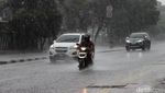 Siap-siap! Hujan Deras Diprediksi Basahi Jakarta Sepekan ke Depan